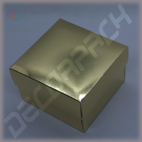 Коробка 80(60)*80(60)*50 мм із зовнішньою картонною кришкою